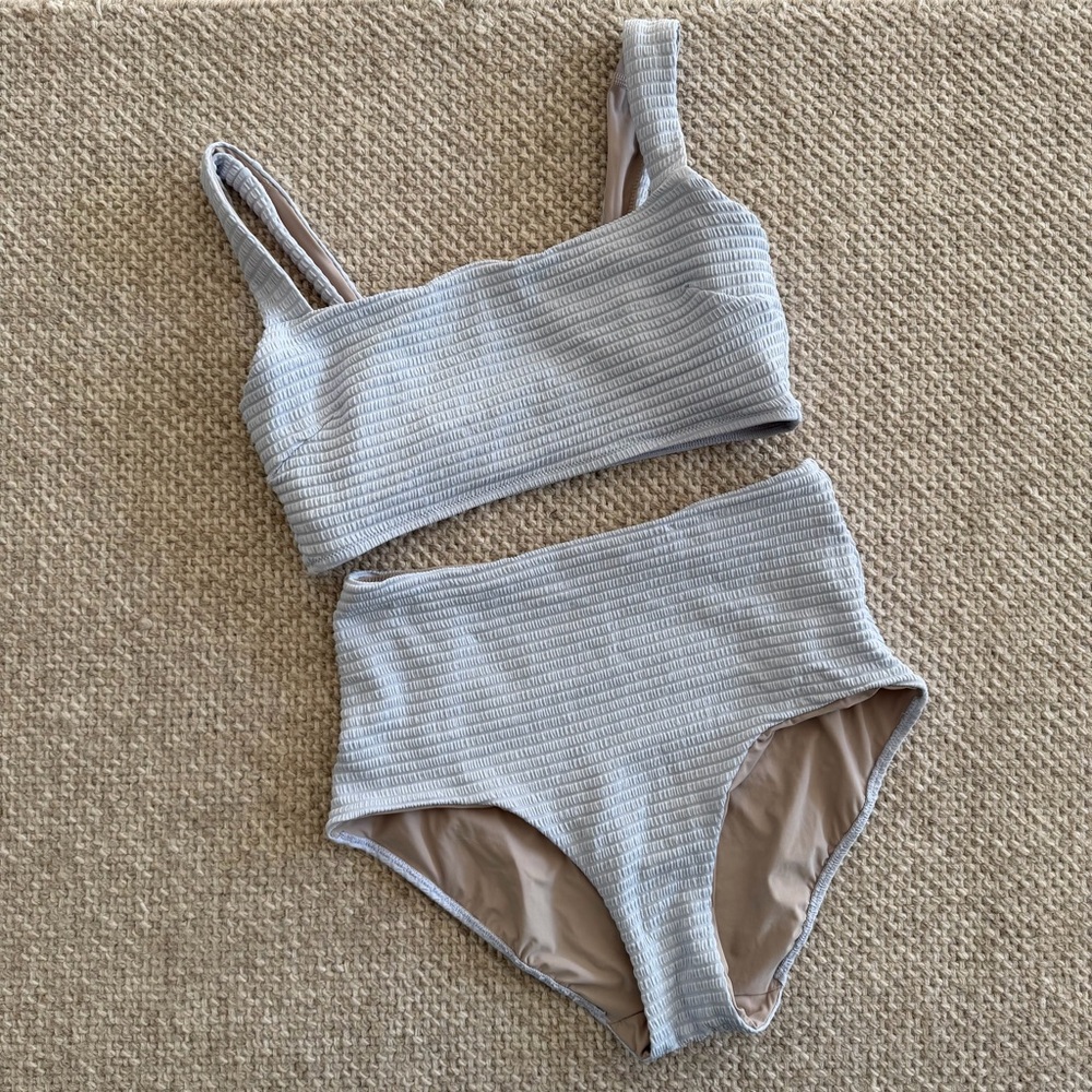 lululemon athletica Smocked Light Purple High-Waist Bikini Set Size M